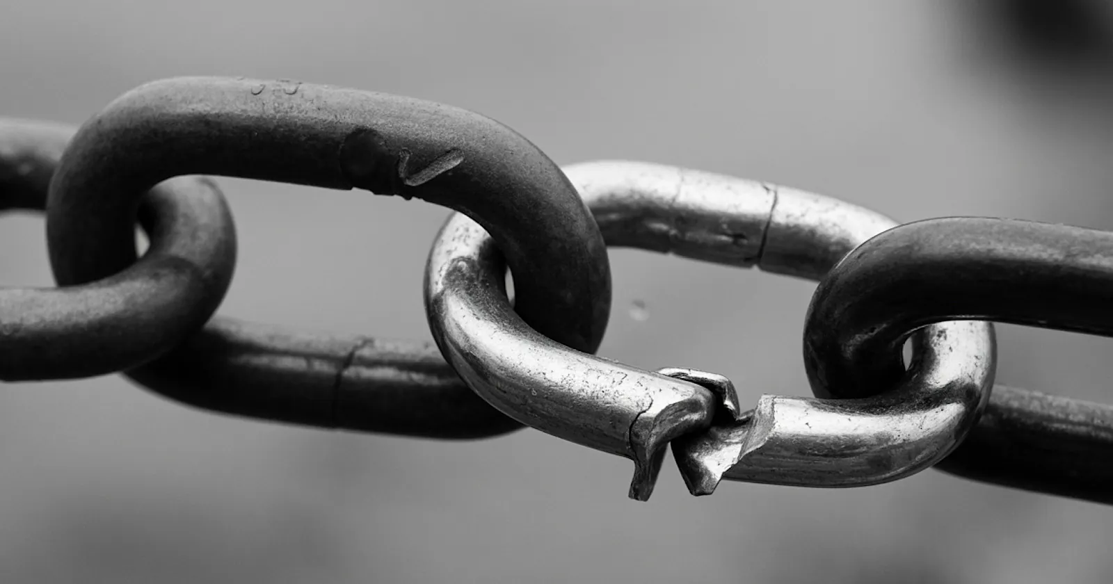 Google’s Mueller On First Link Priority & Link Obfuscation